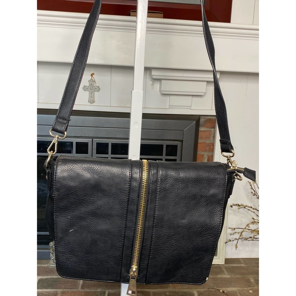 POVERTY Flats vegan crossbody bag